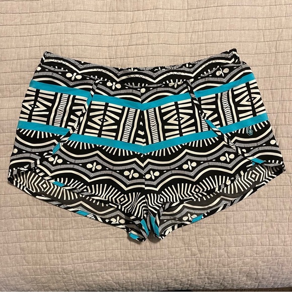 Volcom Pants - VOLCOM Women's Swim Cover Pull-on Shorts Black White & Turquoise Print Medium